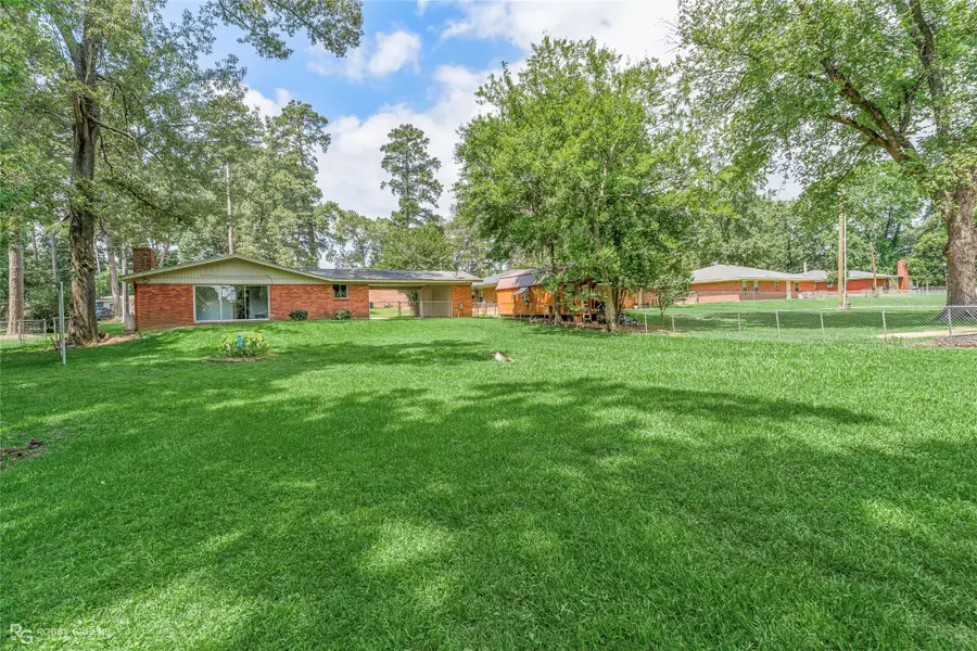 3742 Cornell Drive, Shreveport, LA 71107 - #3