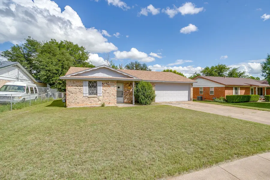 1413 Phillips Street, Cleburne, TX 76033 - #3