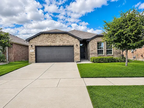 816 Wilmott Terrace, Fort Worth, TX 76247