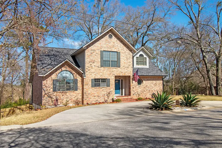 1109 Sherwood Street, Gladewater, TX 75647 - #3