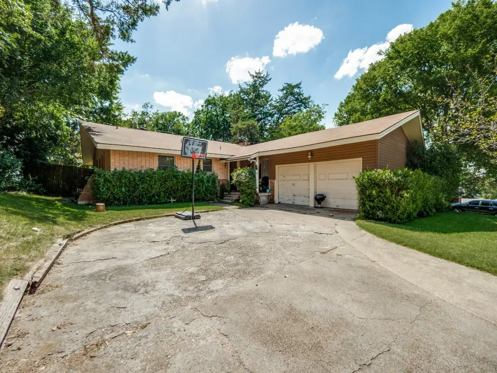 5511 Singing Hills Drive, Dallas, TX 75241 - #1