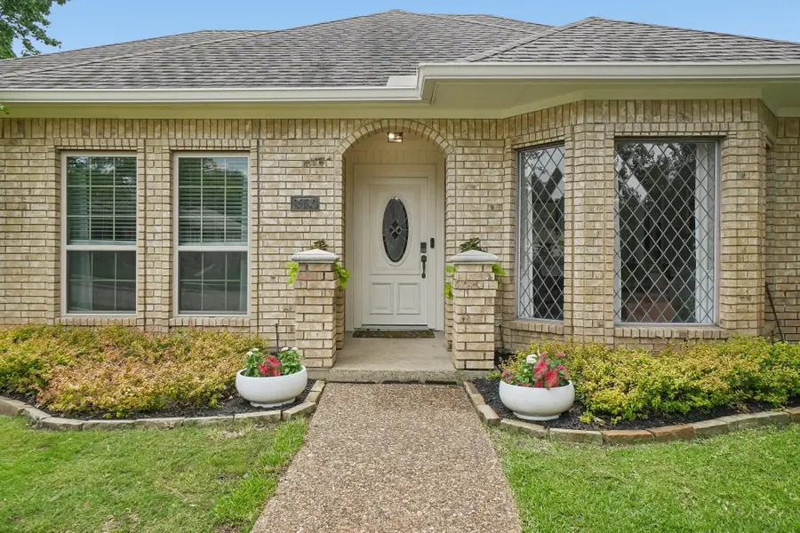 2330 Heatherwoods Way, Carrollton, TX 75007 - #2