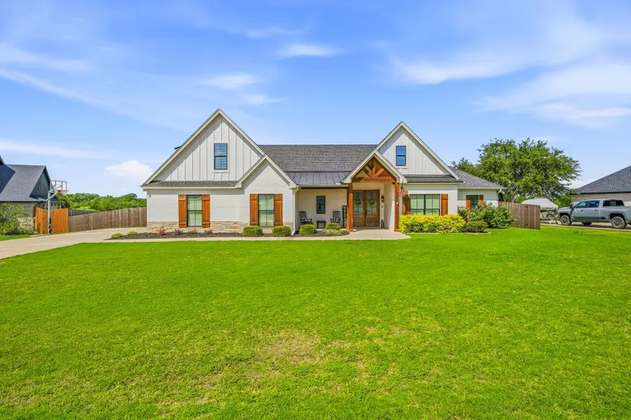 190 Blue Ribbon Lane, Stephenville, TX 76401 - #2