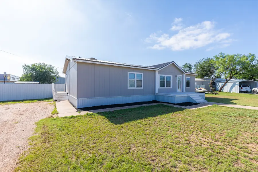 401 Haynes Street, Merkel, TX 79536 - #3