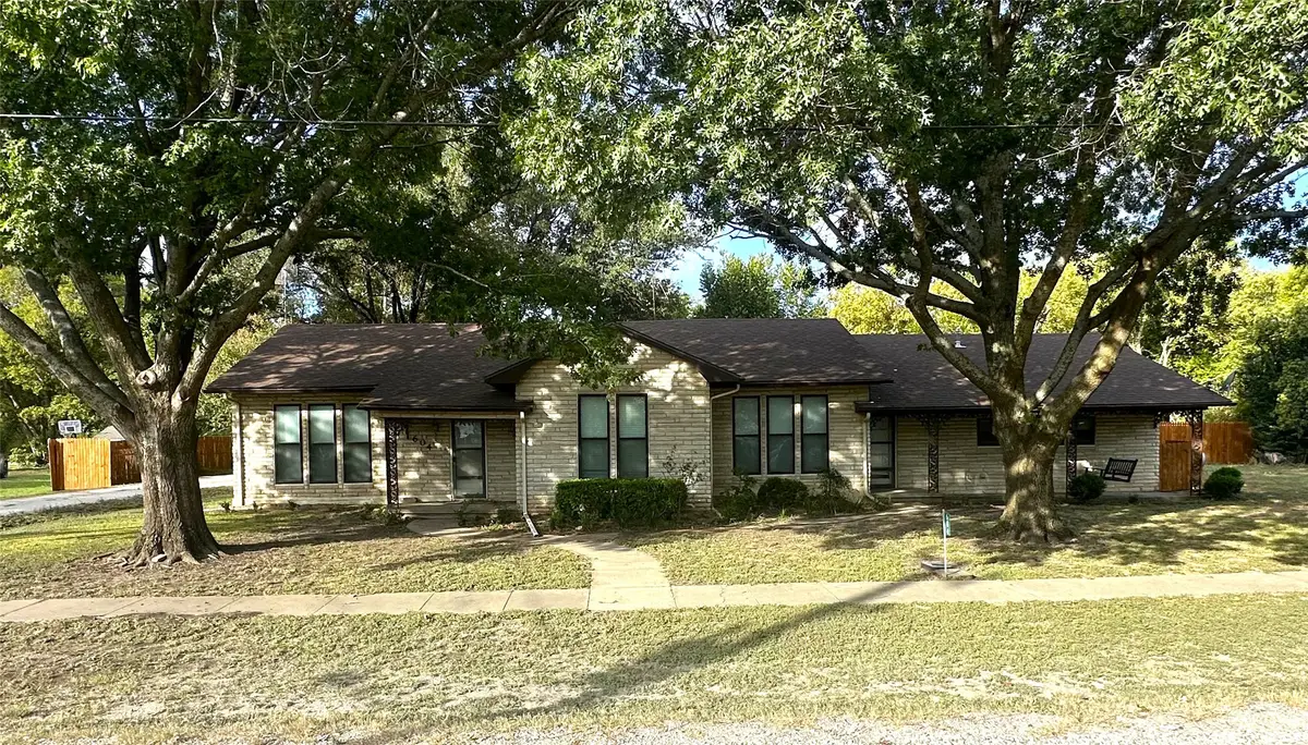 604 Harrel Avenue, Bynum, TX 76631 - #1
