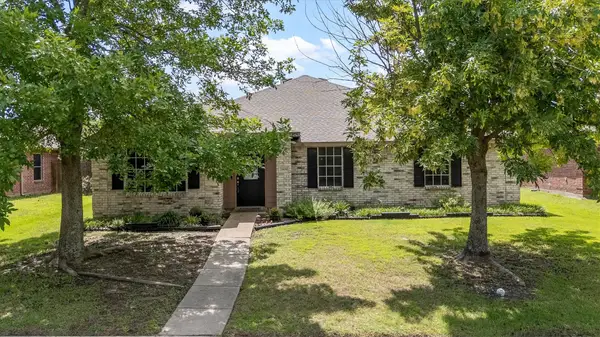 2809 Meadow Bluff Drive, Wylie, TX 75098