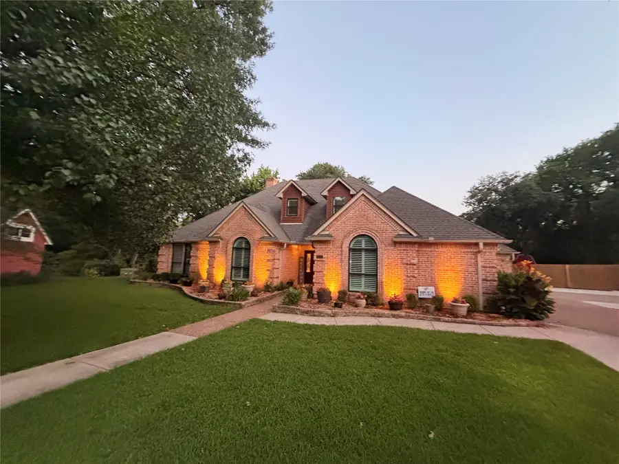 1125 Shady River Court S, Benbrook, TX 76126 - #3