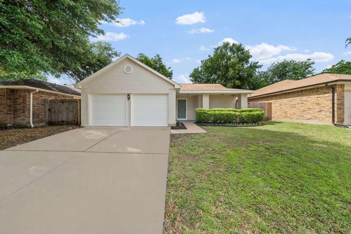 310 Valley Spring Drive, Arlington, TX 76018 - #1