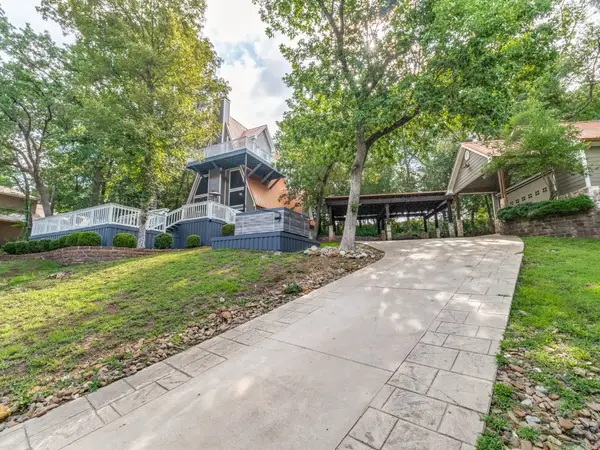 104 Bridlepath Drive, Pottsboro, TX 75076