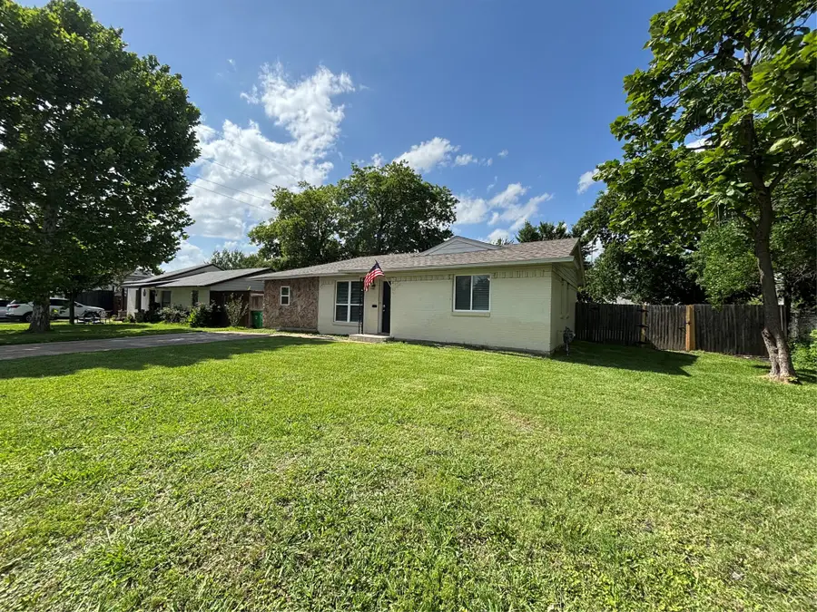 1821 Sandy Lane, Mesquite, TX 75149 - #2