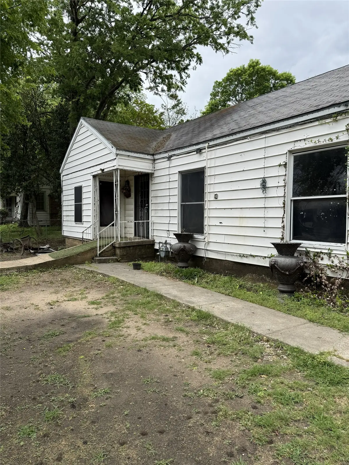 3303 Pleasant Drive, Dallas, TX 75227 - #1
