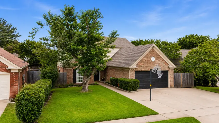 6924 Wooddale Drive, Watauga, TX 76148 - #2