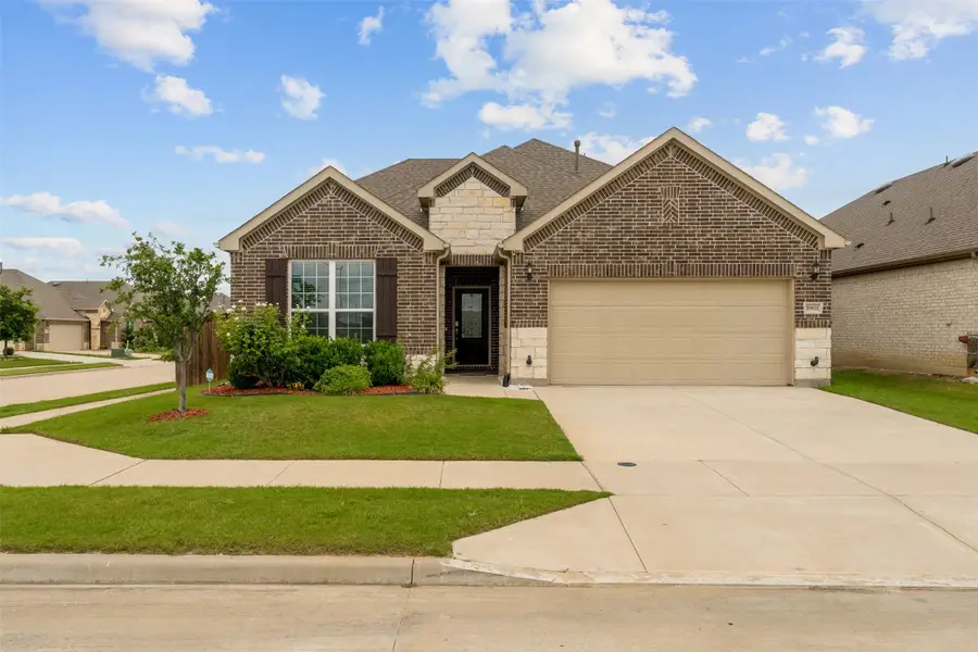 5901 Silverhollow Drive, Fort Worth, TX 76137 - #3