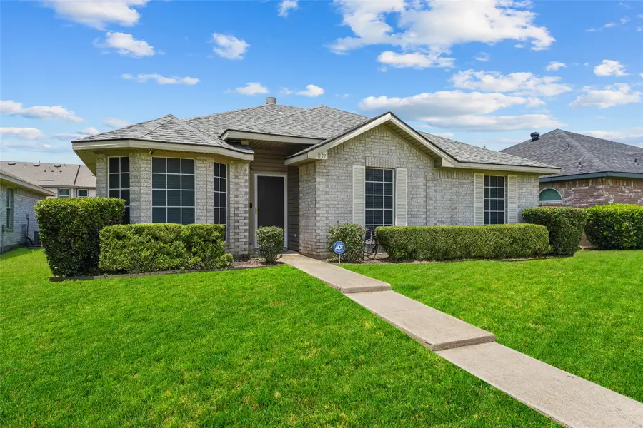 837 Applewood Drive, Cedar Hill, TX 75104 - #2