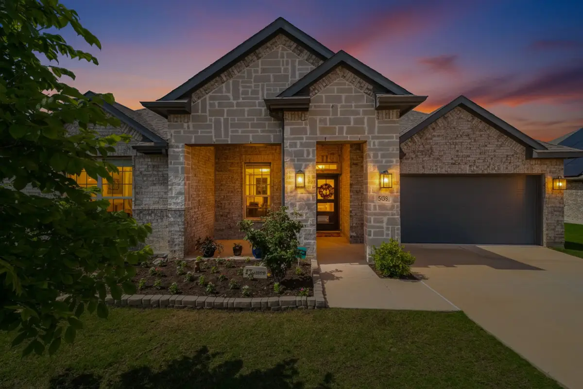 508 Hillcrest Circle, Justin, TX 76247 - #1