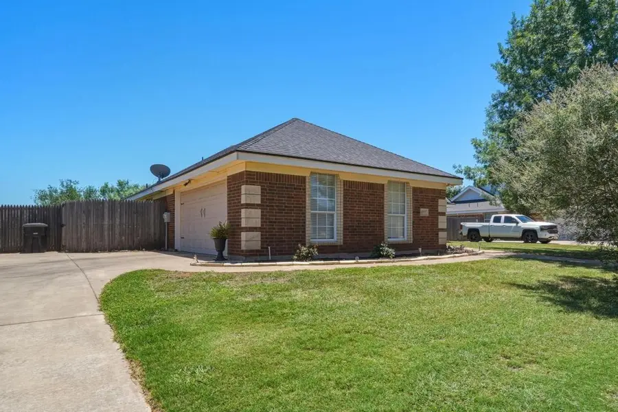 4917 Crystal Creek, Abilene, TX 79606 - #3