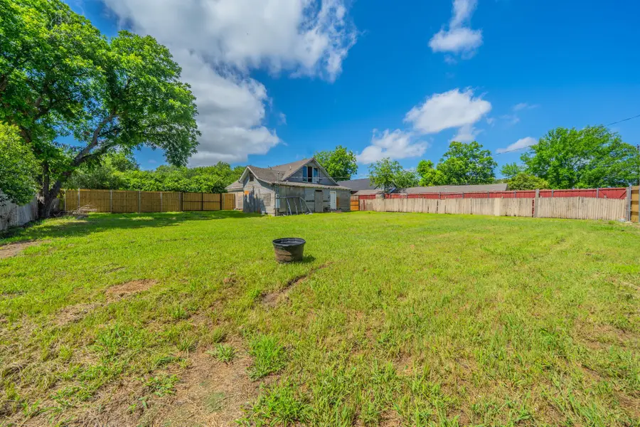 122 W Grand Prairie Road, Grand Prairie, TX 75051 - #3