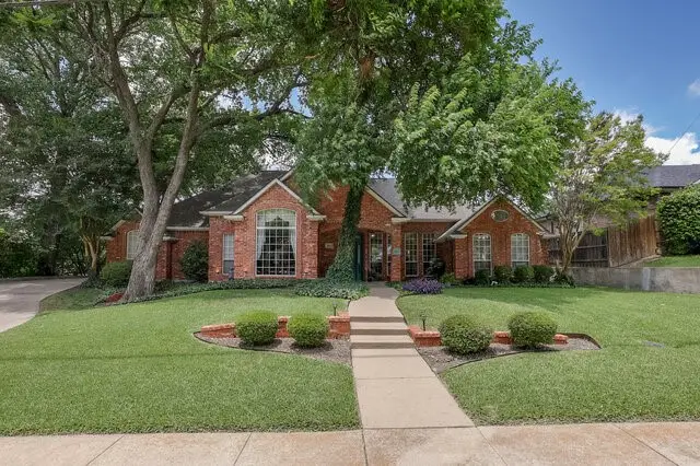 917 Longmeadow Lane, Desoto, TX 75115 - #1