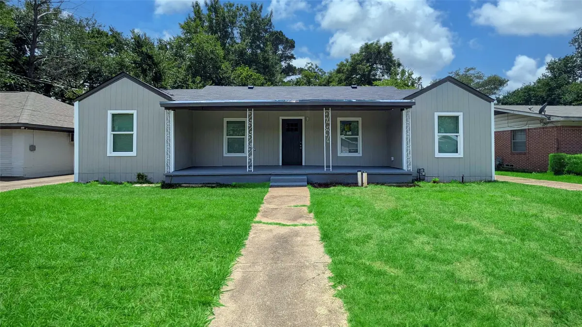 1404 E Polk Street, Paris, TX 75460 - #1