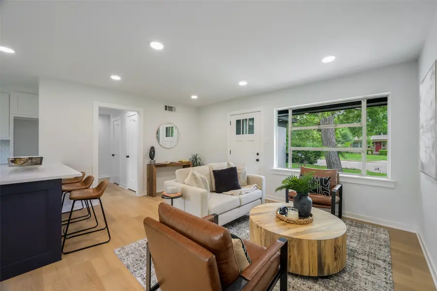 10877 Mandalay Drive, Dallas, TX 75228 - #2