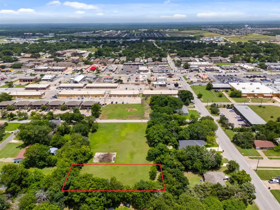 3010 Star Avenue, Greenville, TX 75402 - #2
