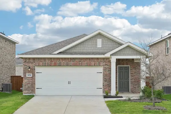 1420 Donahue Street, Pilot Point, TX 76258