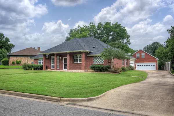 900 River Oaks Drive, Greenville, TX 75402