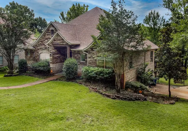 5200 Bayshore Drive, Athens, TX 75752