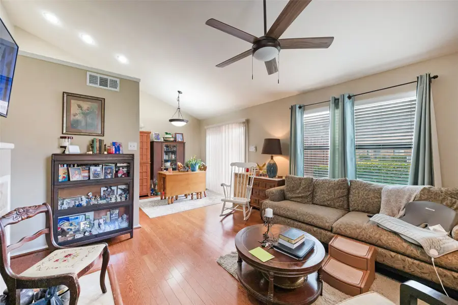 5644 Cedar Creek Drive, Benbrook, TX 76109 - #3