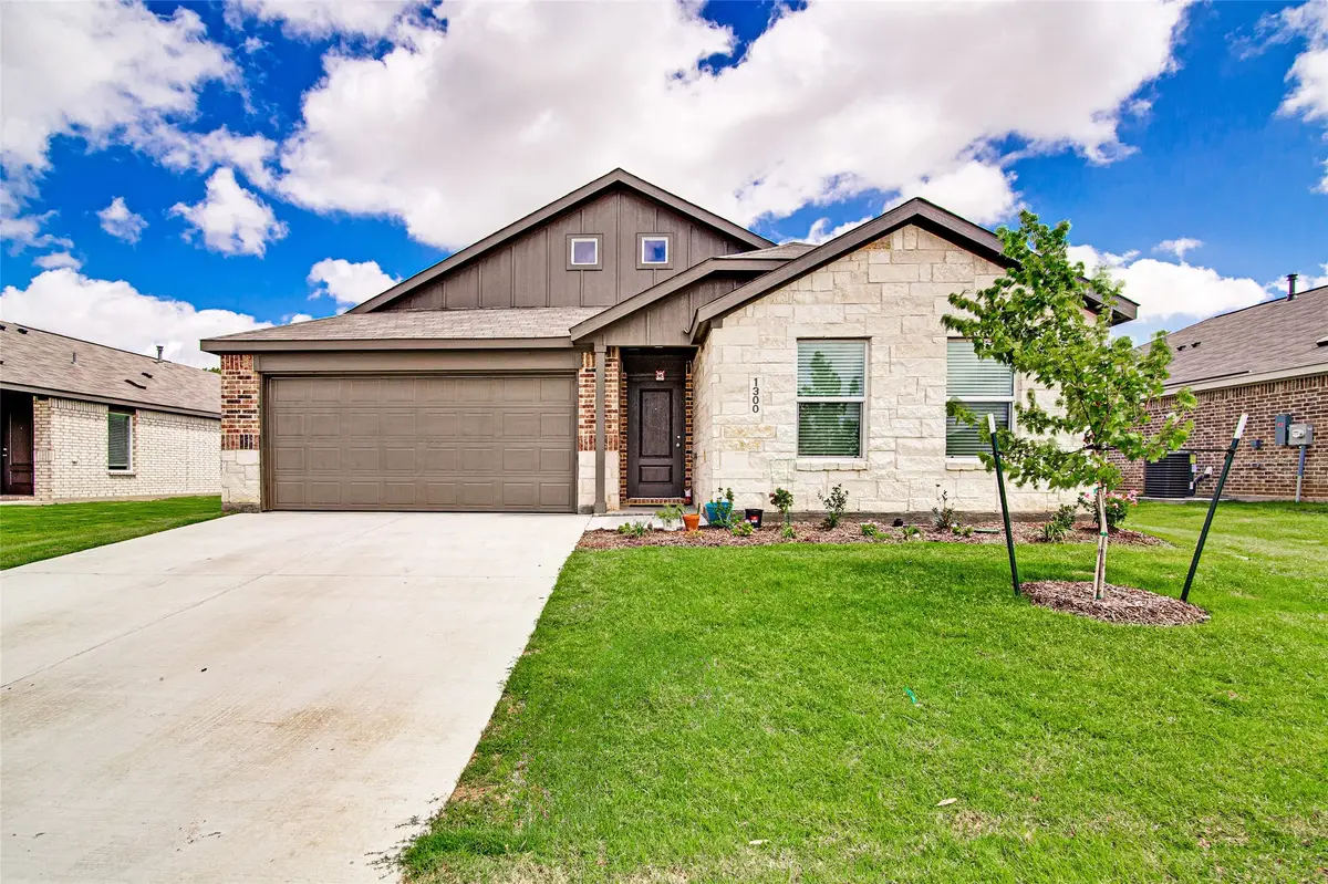 1300 Little Flock Drive, Fort Worth, TX 76036 - #1