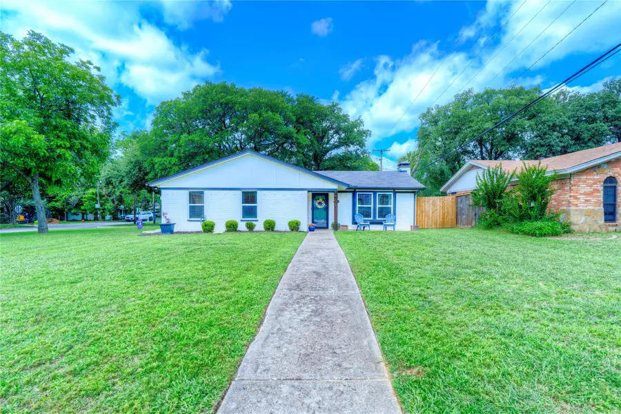 6901 Briardale Drive, North Richland Hills, TX 76182 - #2