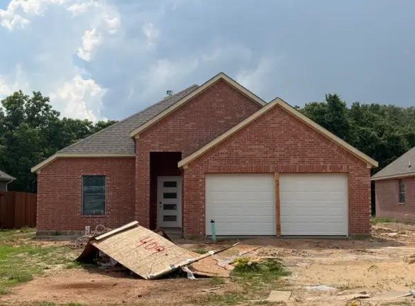 409 Smith Road, Springtown, TX 76082