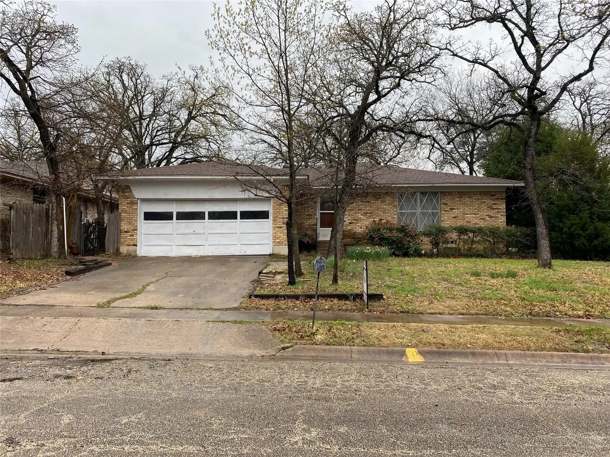 2110 Navajo Street, Denton, TX 76209 - #1