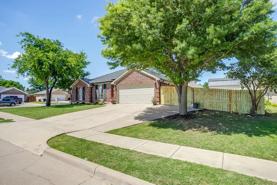 620 Marybeth Drive, Burleson, TX 76028 - #2