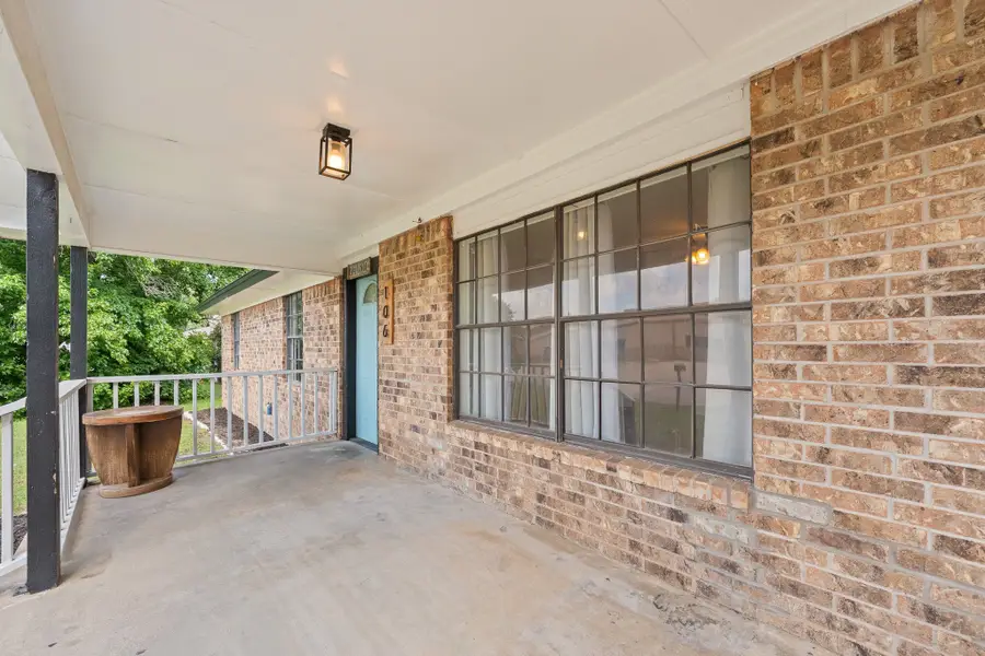 106 Cottonwood Street, Joshua, TX 76058 - #3