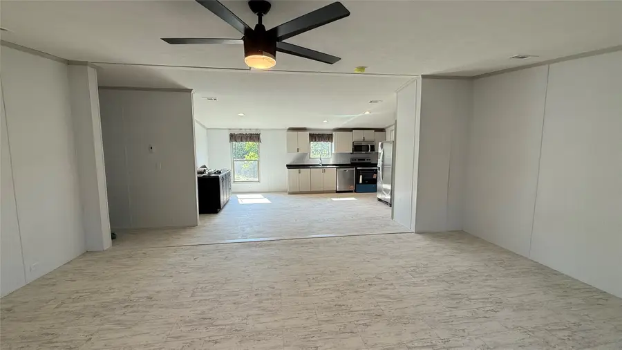 244 Overland Trail, Bridgeport, TX 76426 - #2