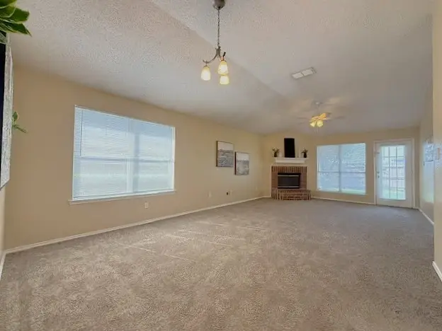 10909 Deauville Circle S, Fort Worth, TX 76108 - #2