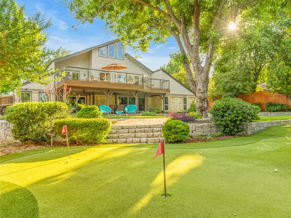 14 Windward Road, Benbrook, TX 76132