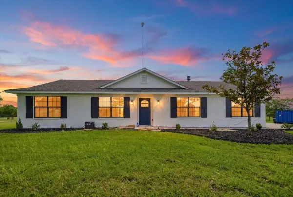 2207 Southwinds Drive, Lorena, TX 76655