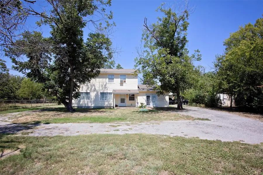 1115 Old Jacksboro Rd, Graham, TX 76450 - #2