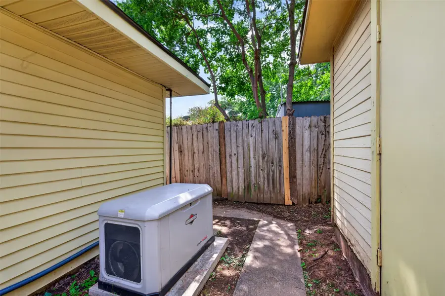 190 Charles Avenue, Shreveport, LA 71105 - #2