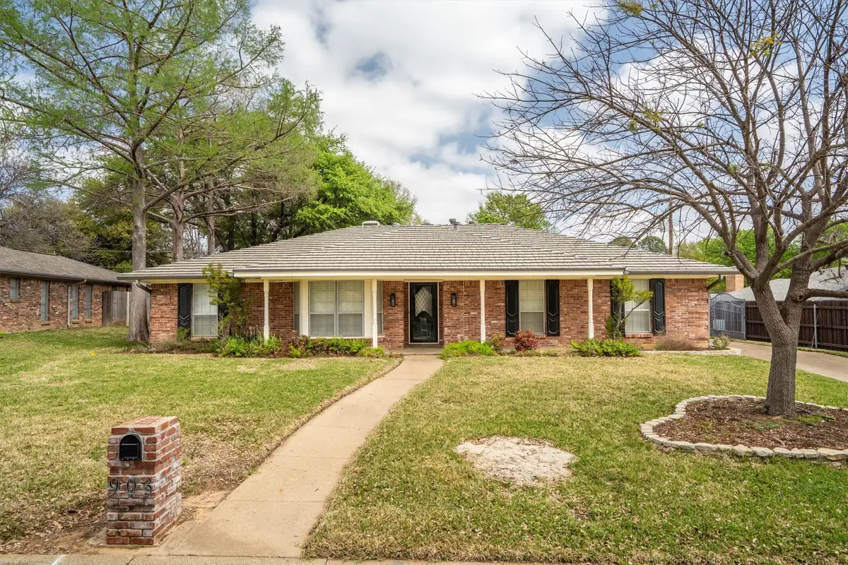 903 Leslie Drive, Arlington, TX 76012 - #1