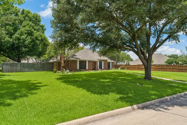 213 Mesa Drive, Sunnyvale, TX 75182