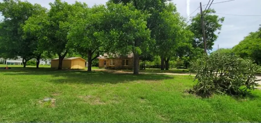 418 N 4th Street W, Clyde, TX 79510 - #3