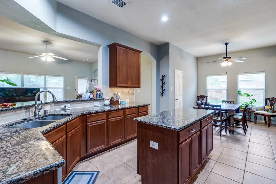 9204 Lockhart Drive, Arlington, TX 76002 - #3