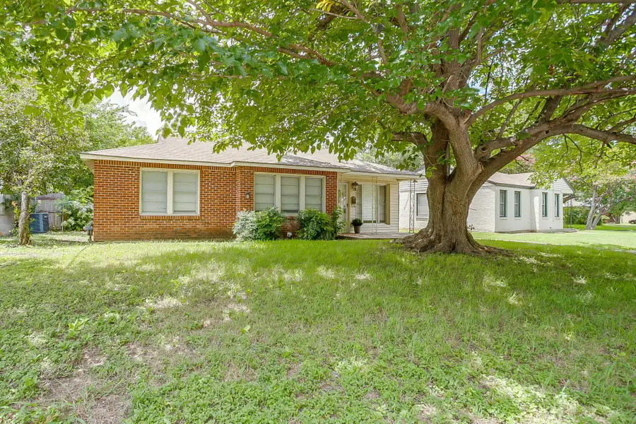 3504 Mission Street, Fort Worth, TX 76109 - #2