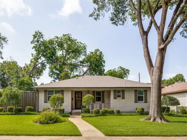 8426 Swift Avenue, Dallas, TX 75228