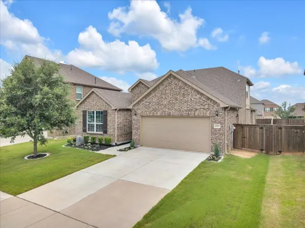 3210 S Linham Drive, Mansfield, TX 76084
