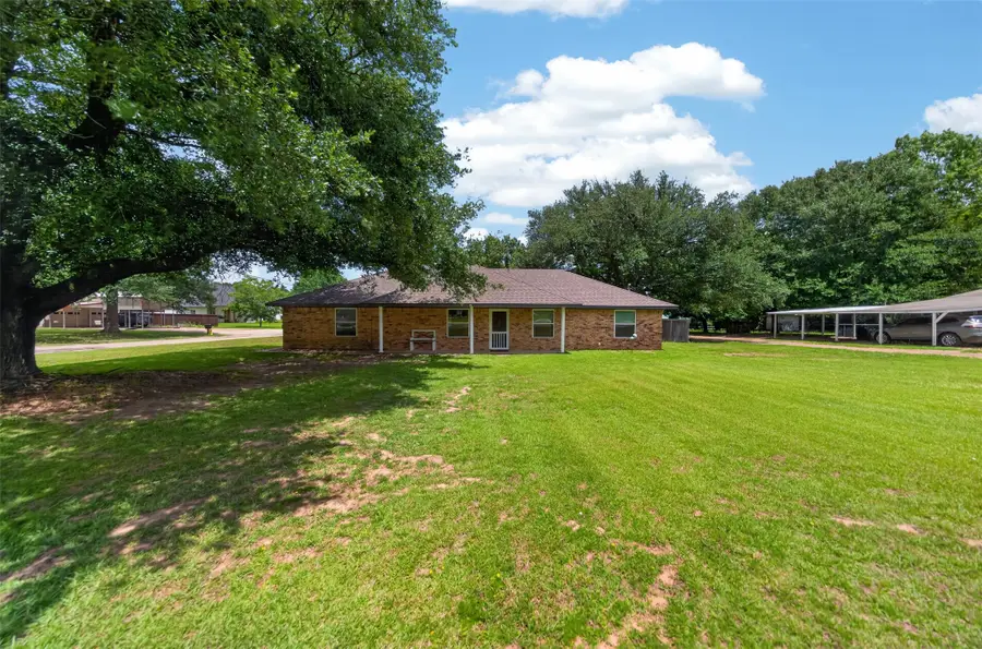 709 S Oak Street, Van, TX 75790 - #2