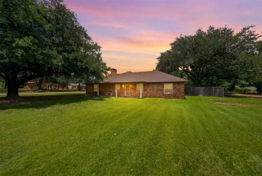 709 S Oak Street, Van, TX 75790 - #3